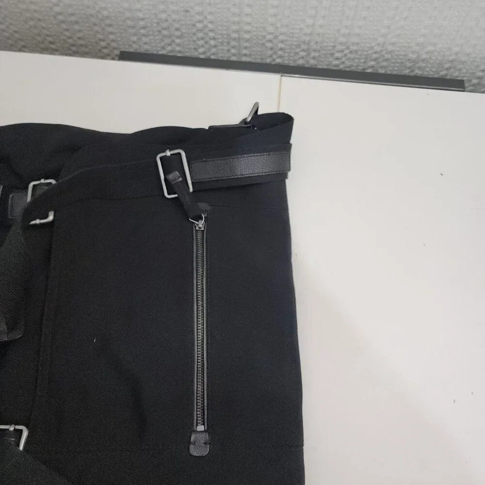 Banana Republic Black Messenger Laptop Bag Adjustable Strap Work Travel - Picture 12 of 13
